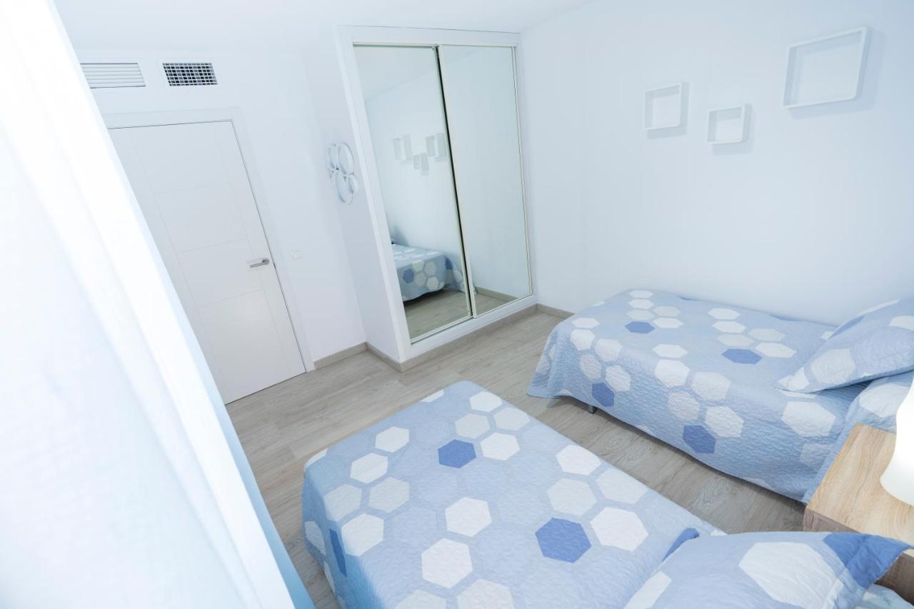 Apartamento Benalmadena Puerto Marina Apartment ภายนอก รูปภาพ