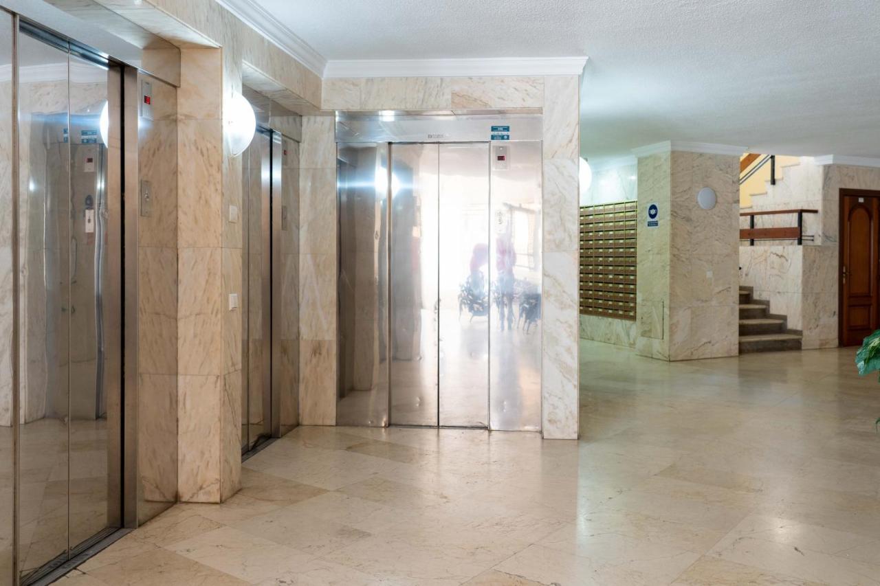 Apartamento Benalmadena Puerto Marina Apartment ภายนอก รูปภาพ