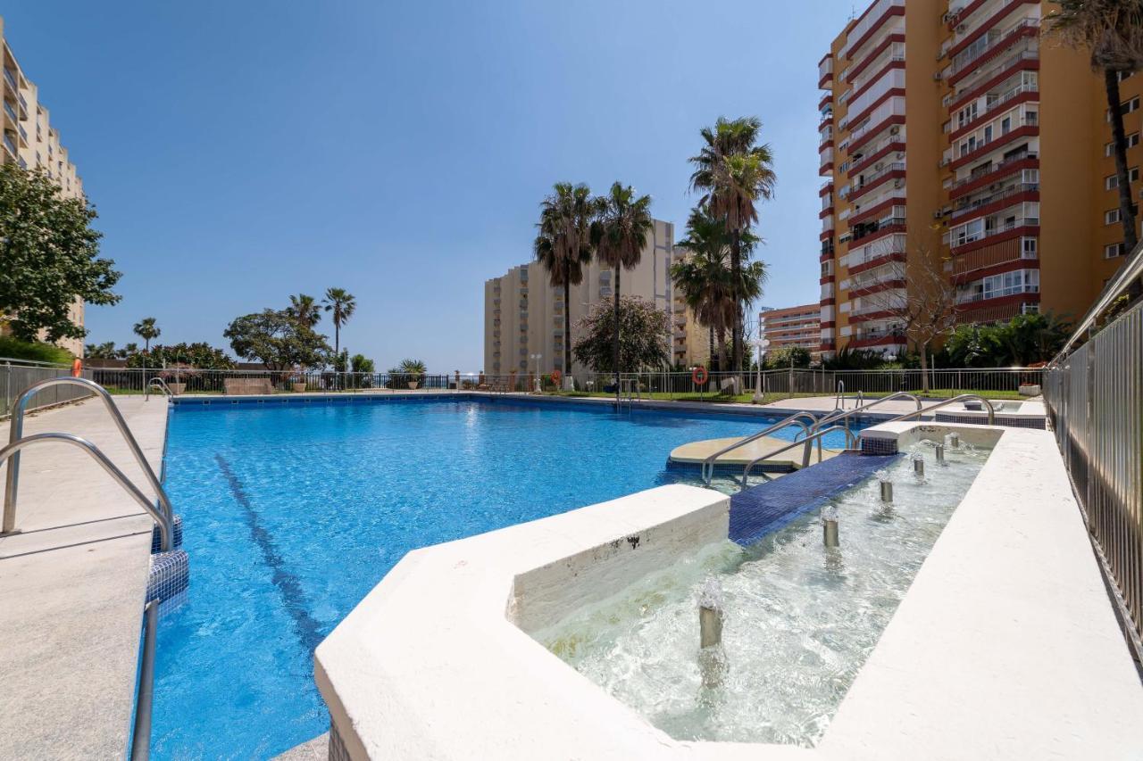 Apartamento Benalmadena Puerto Marina Apartment ภายนอก รูปภาพ