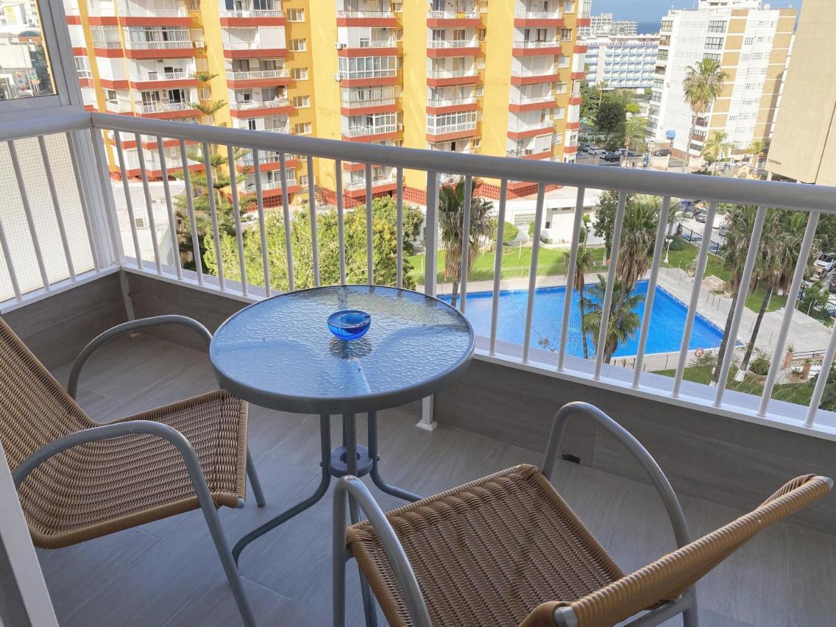 Apartamento Benalmadena Puerto Marina Apartment ภายนอก รูปภาพ
