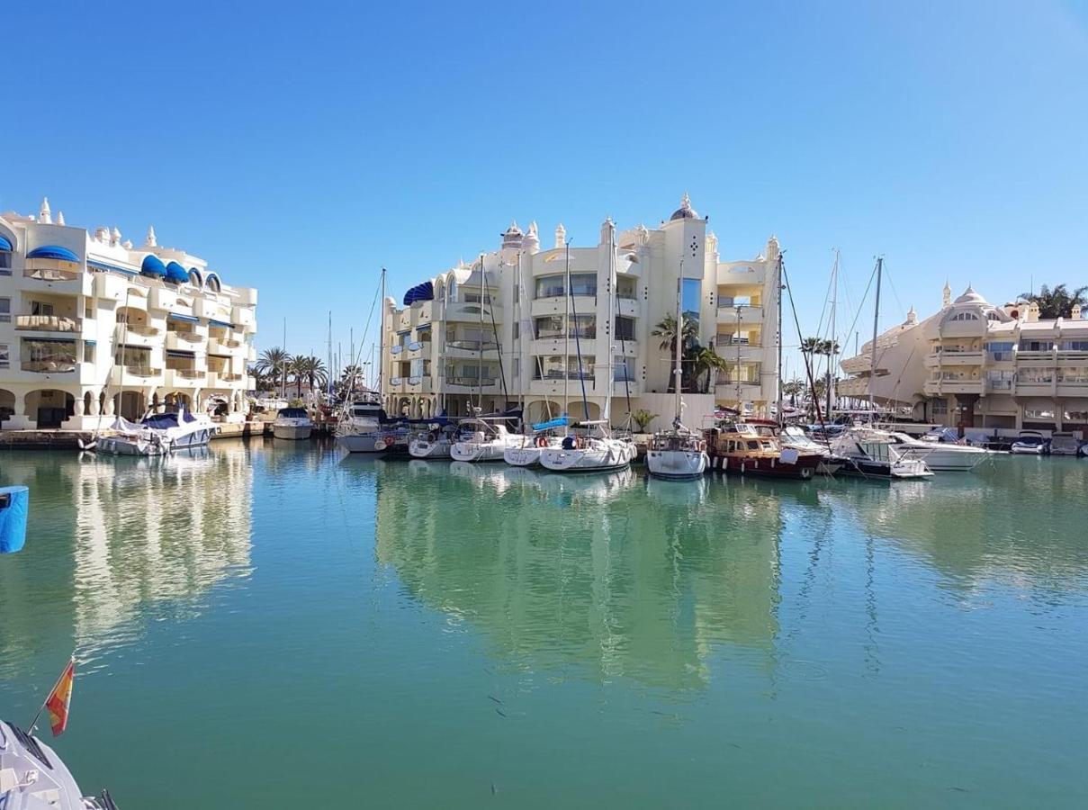 Apartamento Benalmadena Puerto Marina Apartment ภายนอก รูปภาพ