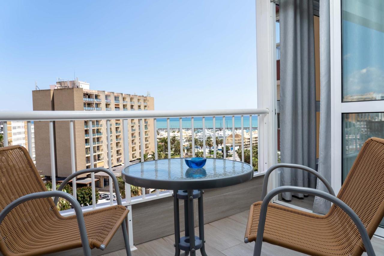 Apartamento Benalmadena Puerto Marina Apartment ภายนอก รูปภาพ
