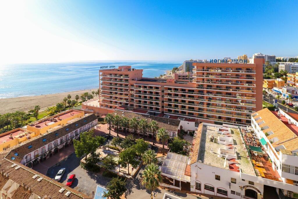 Apartamento Benalmadena Puerto Marina Apartment ภายนอก รูปภาพ